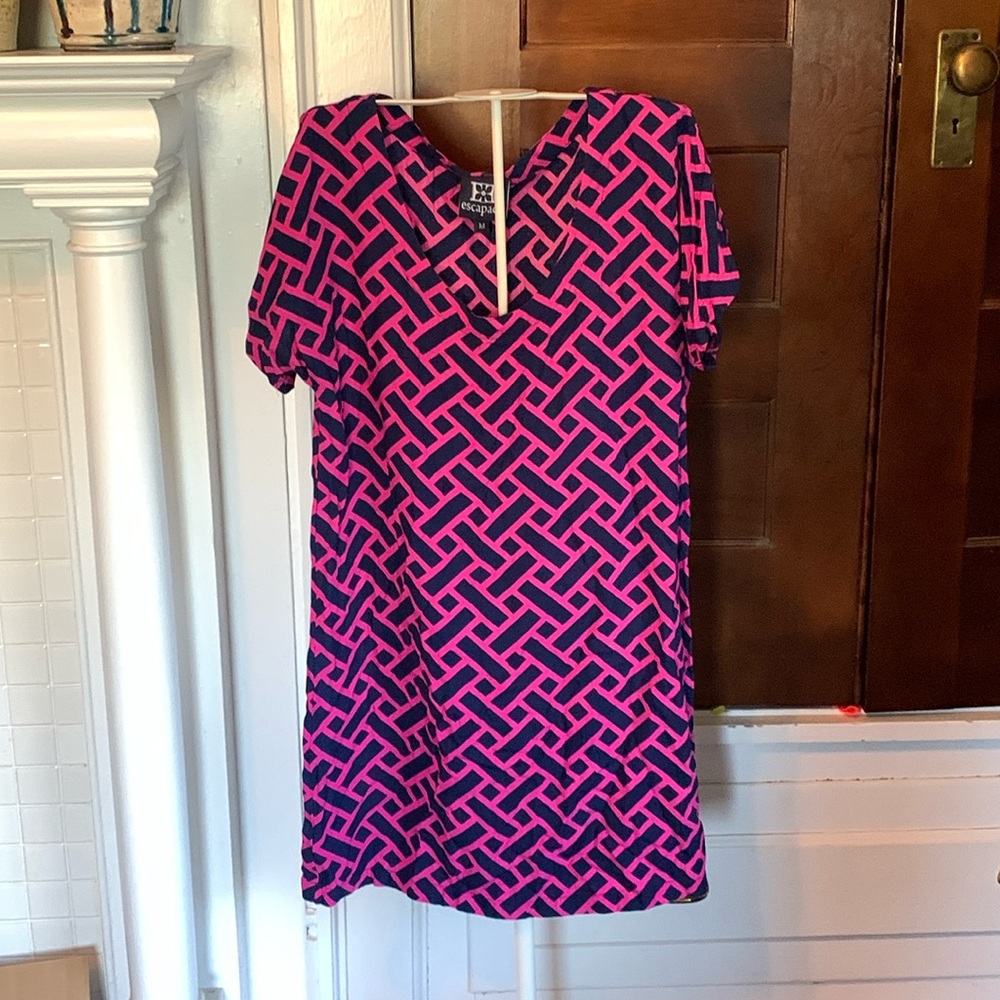 Escapada 100 percent rayon dress. Worn about‎ 8x